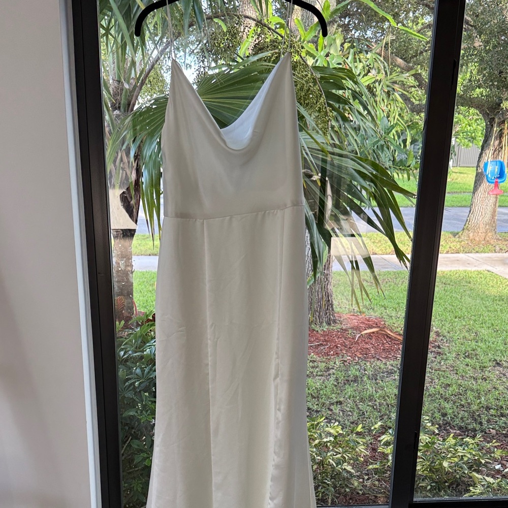 Amsale Elegant White Wedding Dress